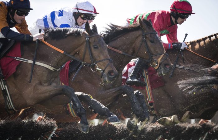 Jumping action during the Adare Manor Opportunity Series Final Handicap Hurdle.
Punchestown.
Photo: Patrick McCann 25.04.2018